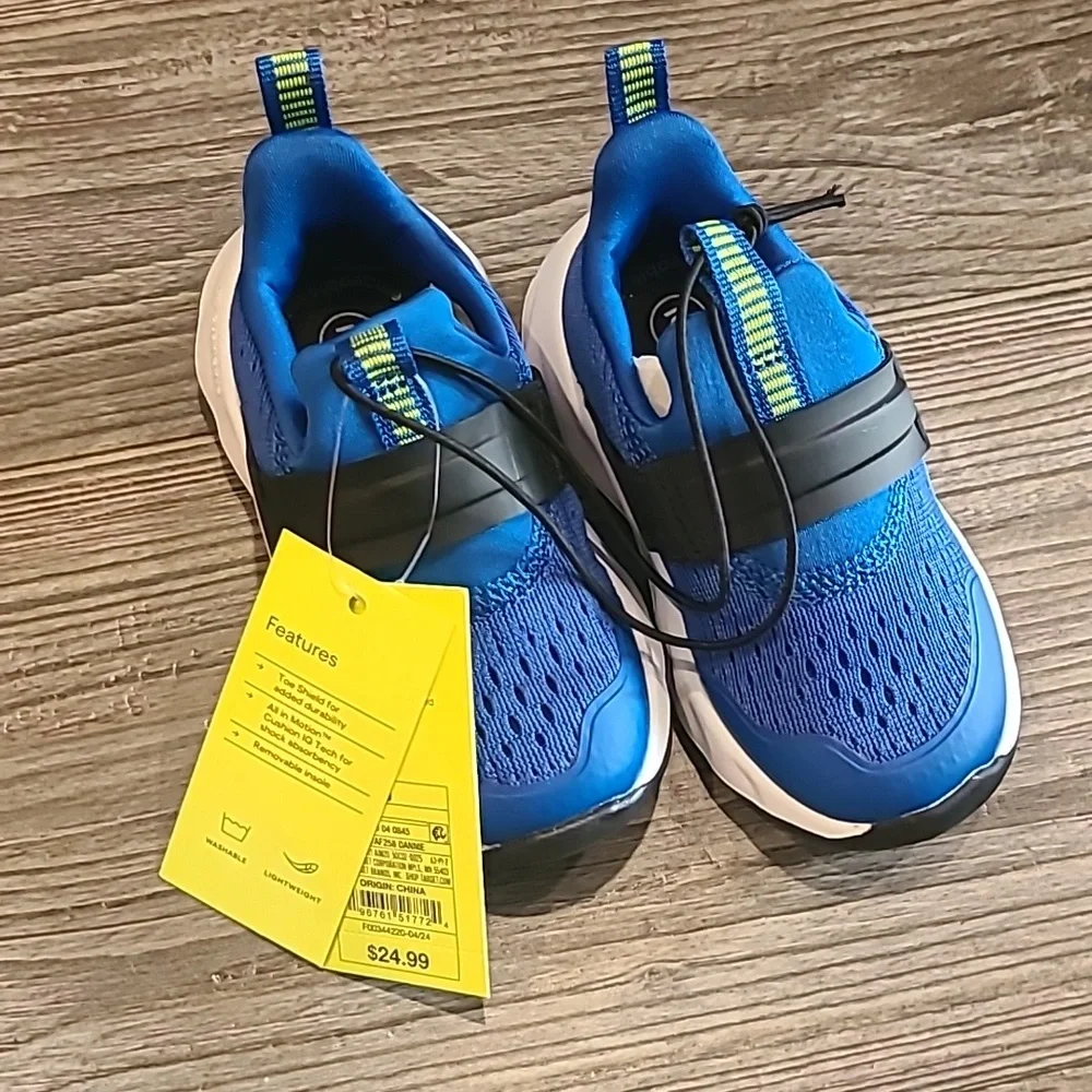 All in Motion Kids Blue Dannie Performance Sneakers Size 6